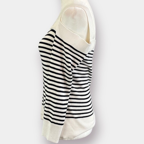 Express Sweater Long Sleeve Off Shoulder Size Large Black White - Picture 5 of 10